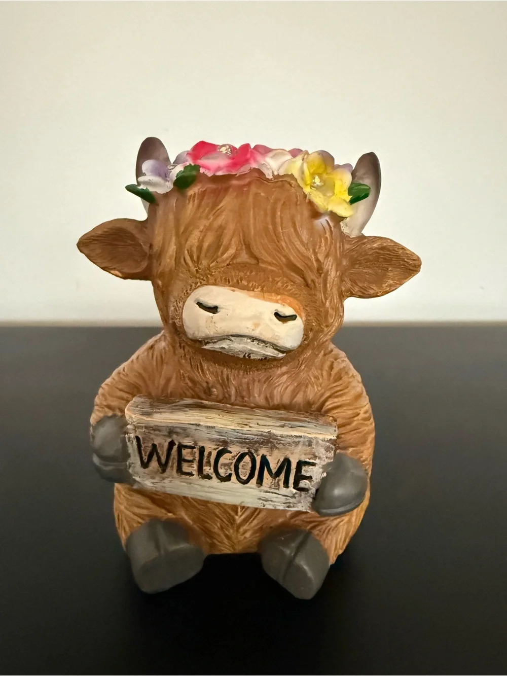NWT Stone & Flower Solar Light-Up Highland Cow Welcome Decor - Approx 6